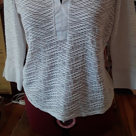 White pullover top - Picture 4 of 4